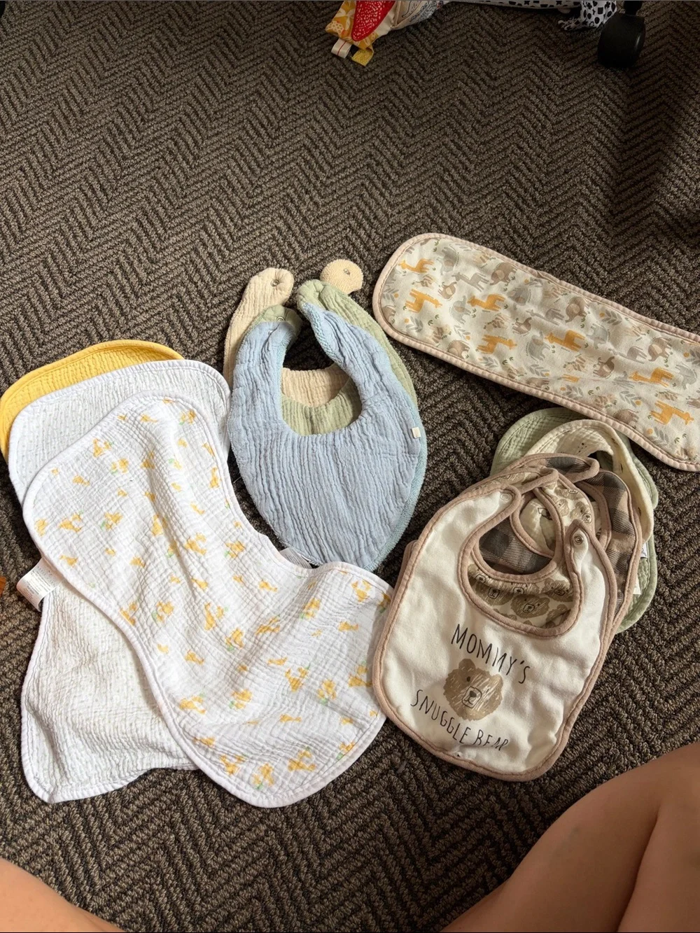 Lot of Neutral Multi-Color Baby Bib and Burp ClothSet